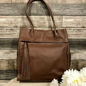 HOBO Lure Tote in Walnut